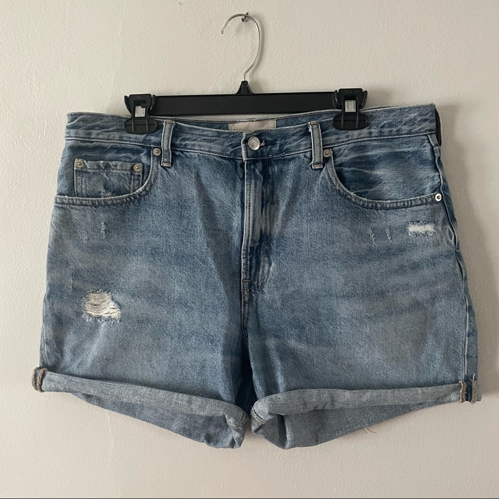 Everlane’s The Denim Short